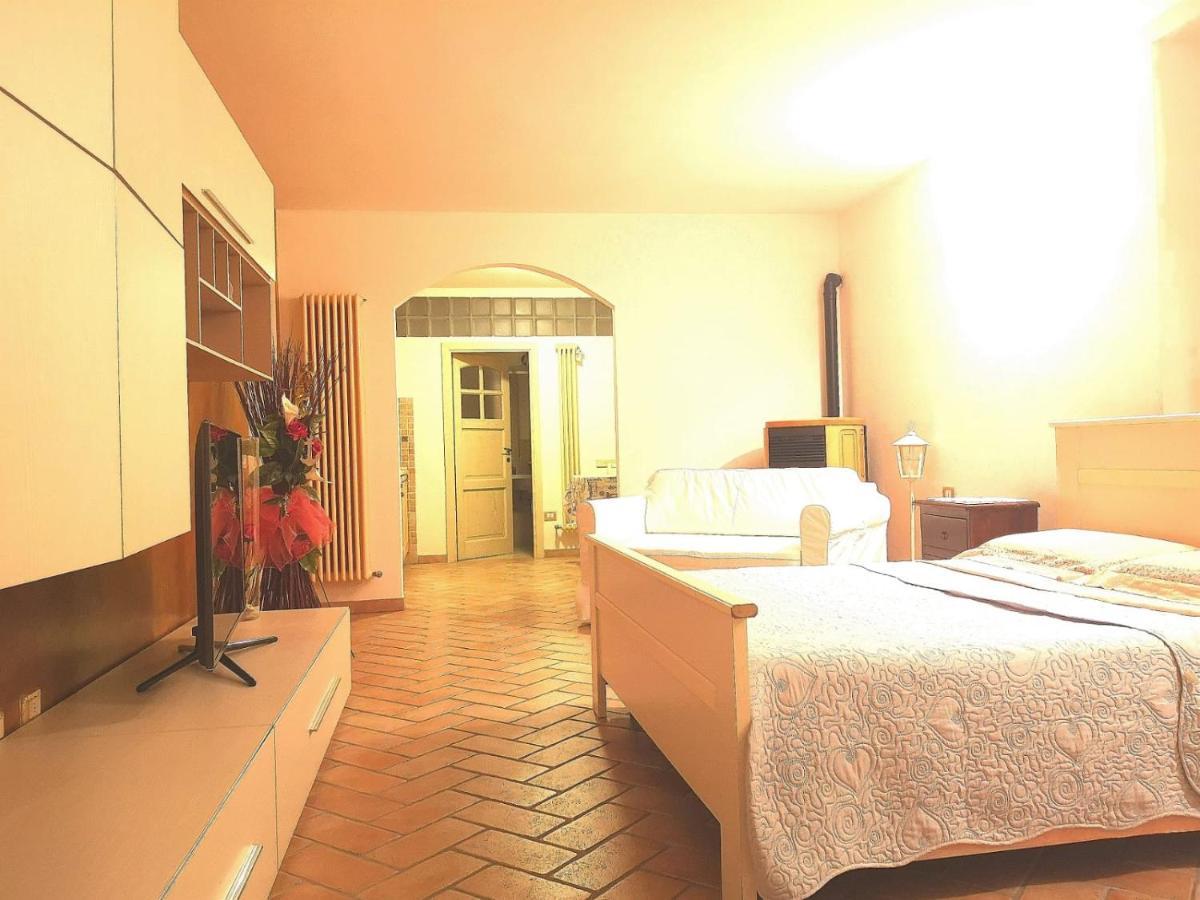 Casa Mica Hotel Abbadia San Salvator Exterior foto